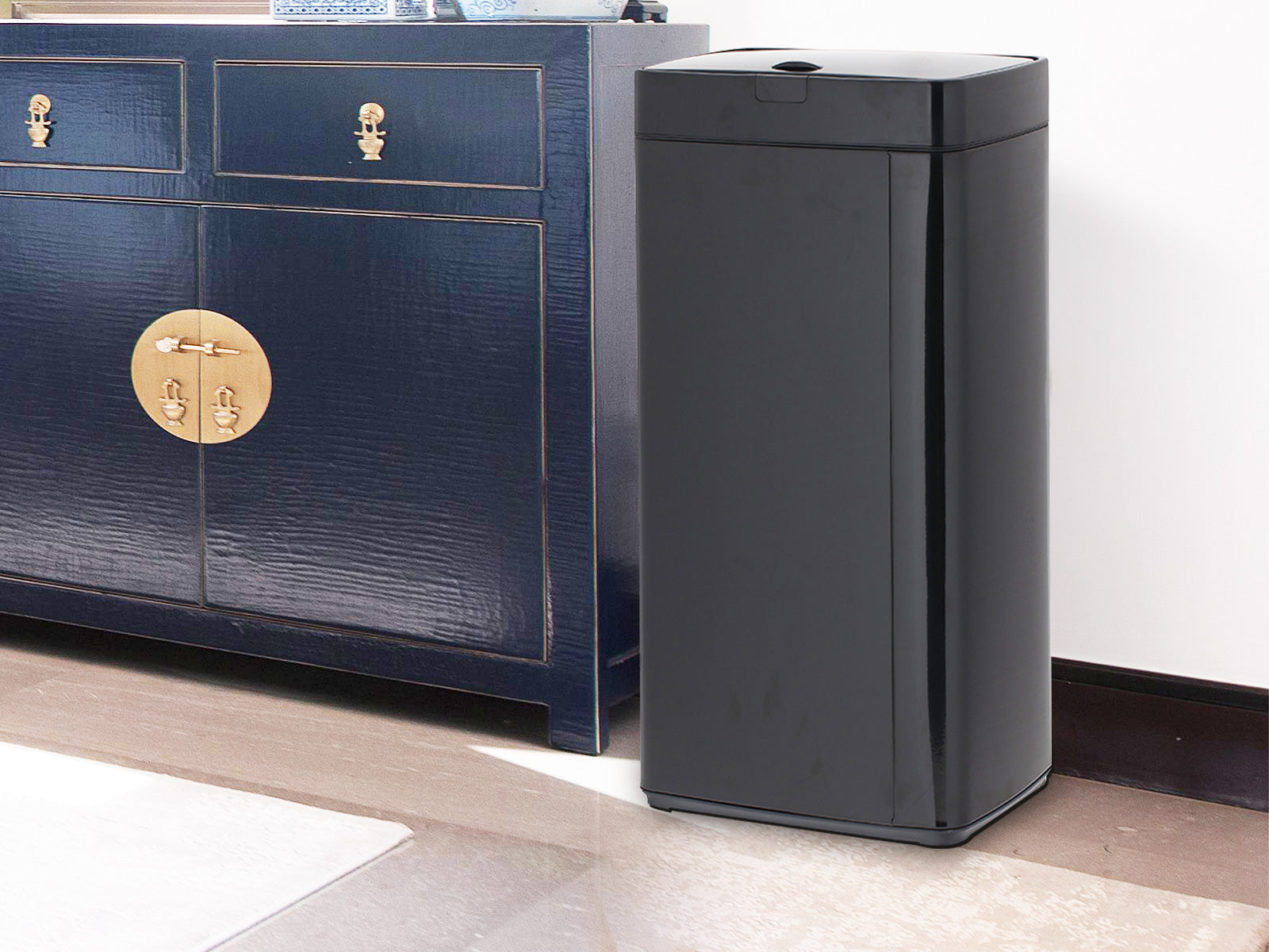 45L Square Sensor Bin - Black
